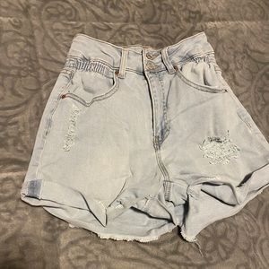 Vanilla start mom shorts, never worn